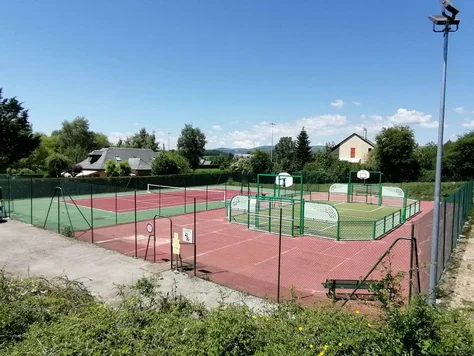 Terrain de tennis municipal commune de Campagnac